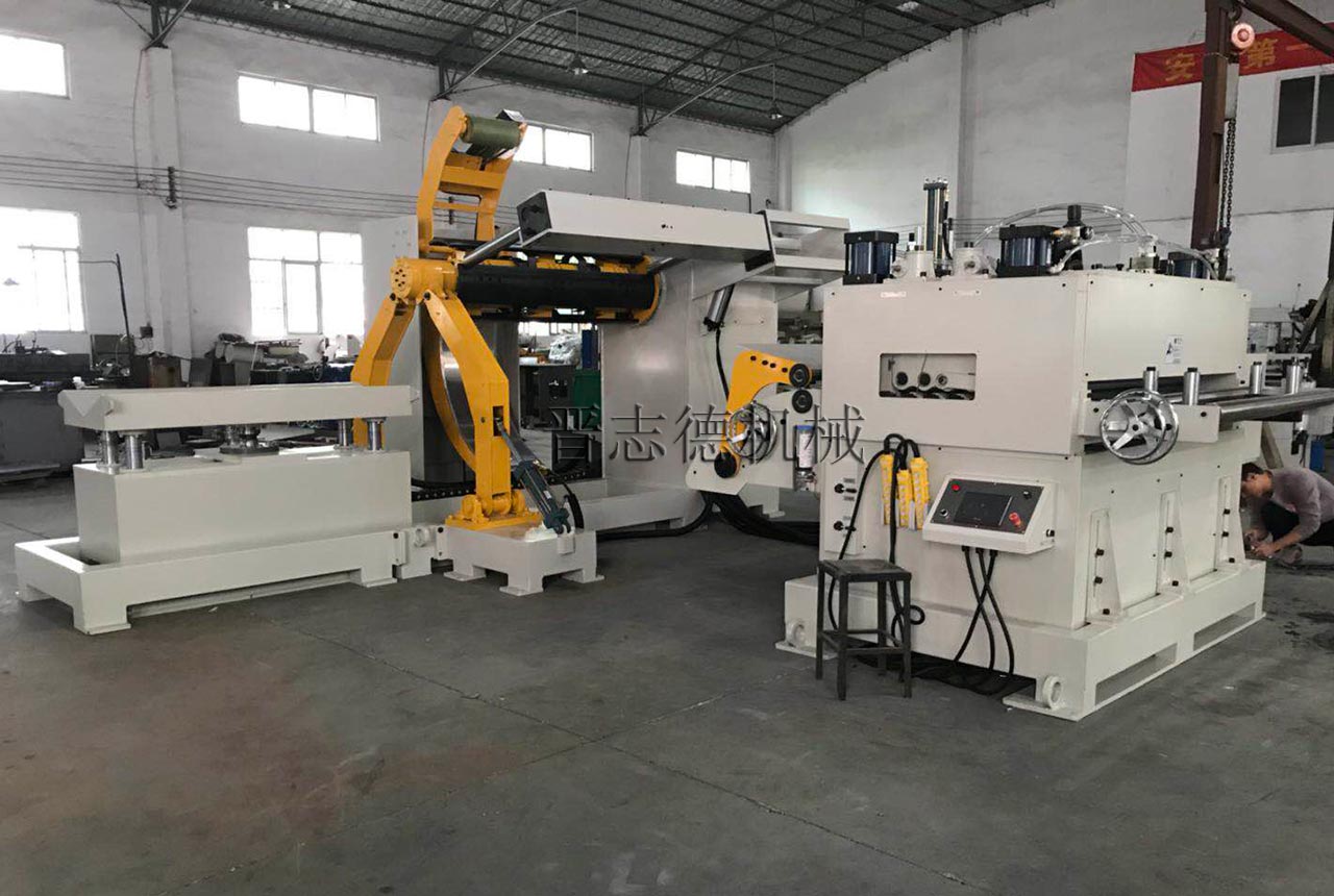 1600大型二合一料架兼整平機 1600大型二合一料架兼整平機