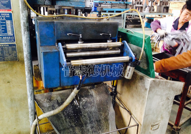 NC送料機使用,使用8年的NC送料機 NC送料機使用,使用8年的NC送料機