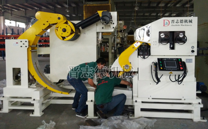 三合一送料機(jī)安裝 三合一送料機(jī)安裝