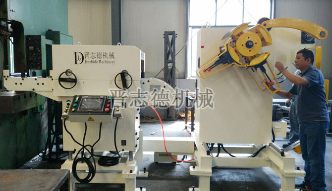 三合一送料機安裝 三合一送料機安裝