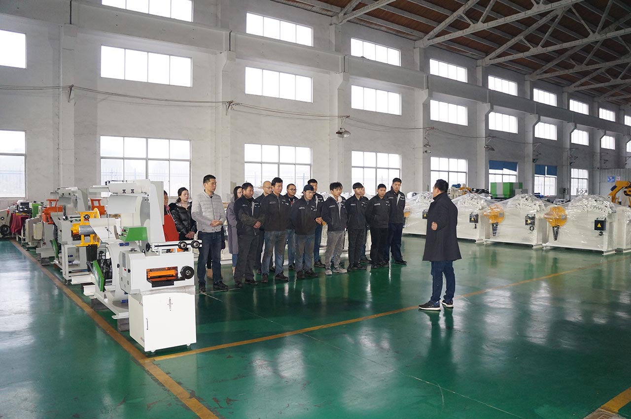 沖床自動(dòng)送料設(shè)備廠家收心會(huì) 沖床自動(dòng)送料設(shè)備廠家收心會(huì)