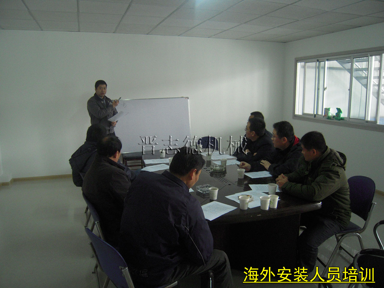 送料機(jī)出口海外,沖床送料機(jī)出口 送料機(jī)出口海外,沖床送料機(jī)出口