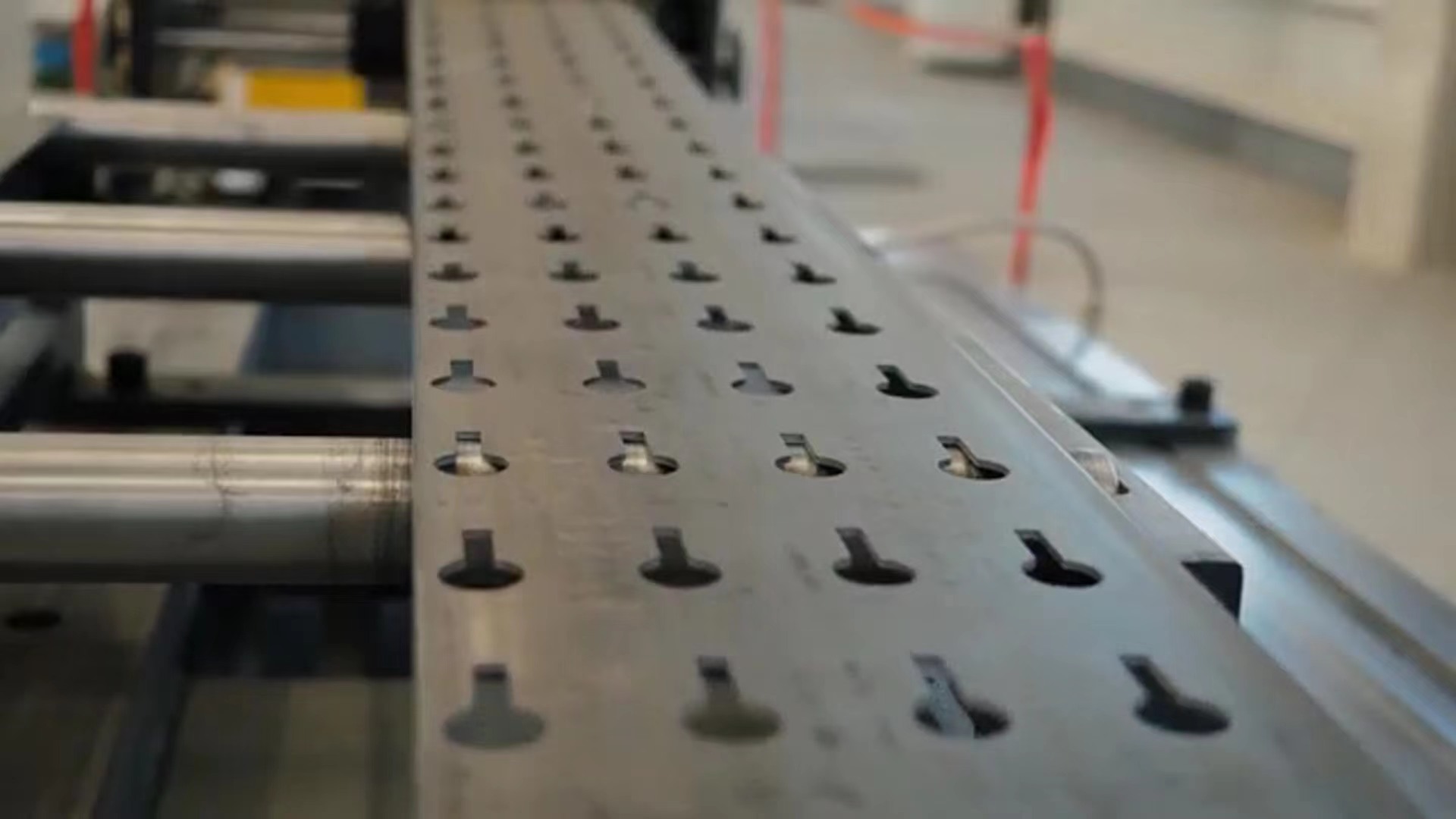 光伏支架冷彎成型生產(chǎn) 光伏支架冷彎成型生產(chǎn)