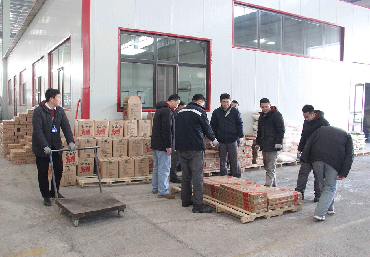 三合一送料機工廠春節(jié)福利 三合一送料機工廠春節(jié)福利