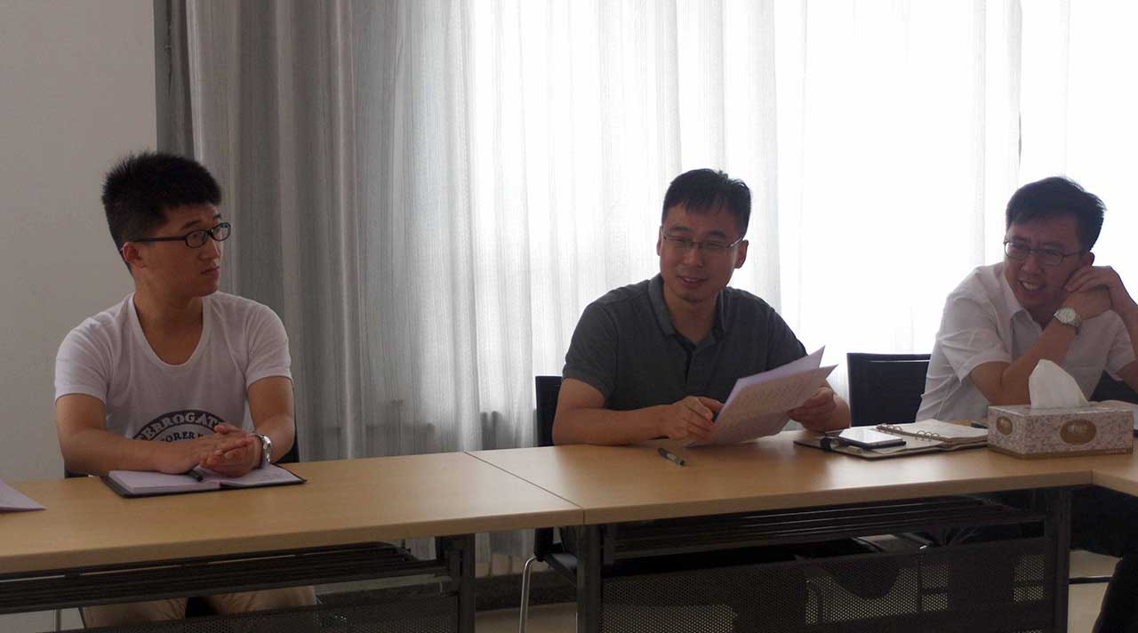 送料機廠發(fā)言,送料機廠長羅國華 送料機廠發(fā)言,送料機廠長羅國華