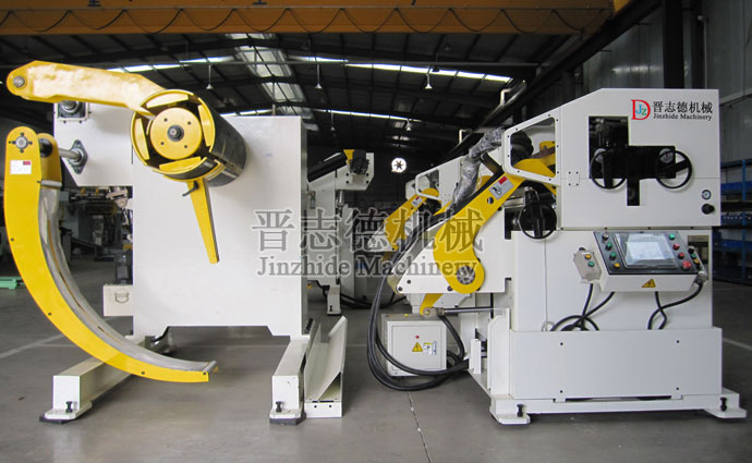 大型送料機(jī)設(shè)備生產(chǎn) 大型送料機(jī)設(shè)備生產(chǎn)