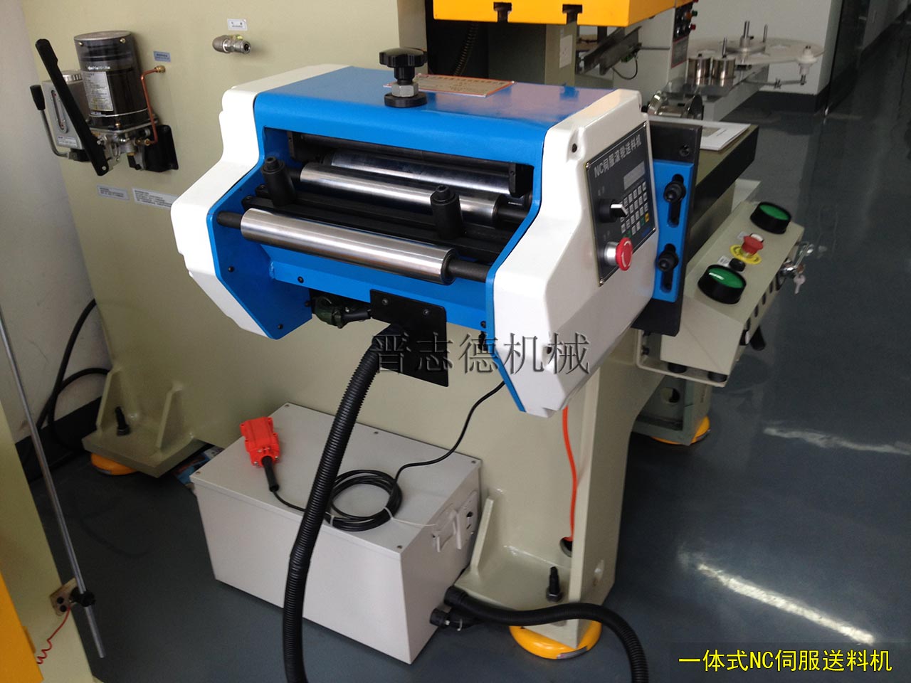 一體式NC送料機,非標NC送料機 一體式NC送料機,非標NC送料機