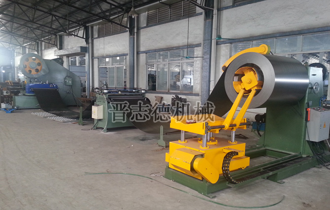 中厚板沖床送料機生產(chǎn)線 中厚板沖床送料機生產(chǎn)線