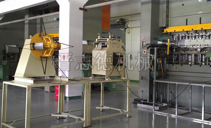 傳統(tǒng)沖壓生產線