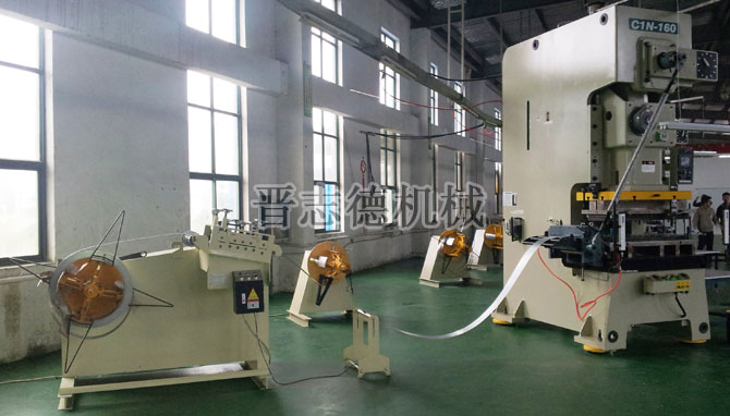 滾輪送料機(jī) 滾輪送料機(jī)