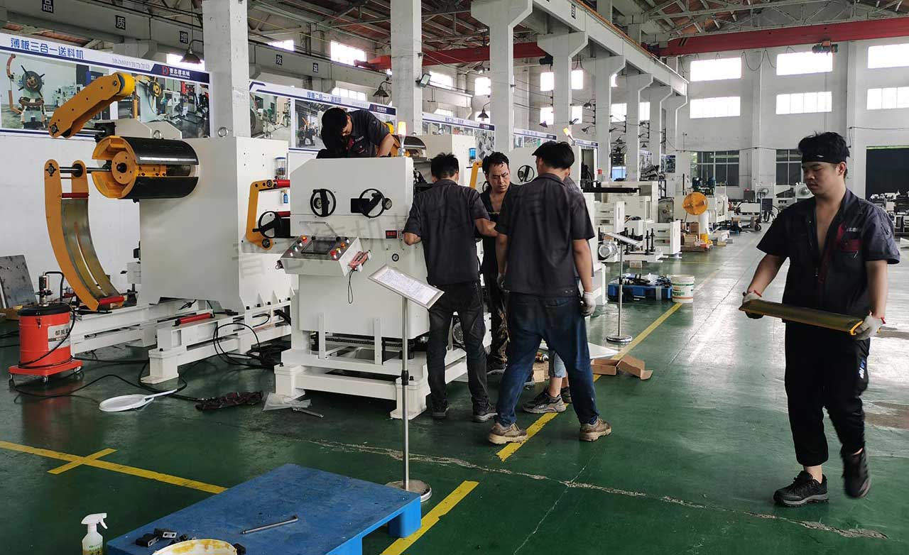 江蘇三合一送料機(jī)廠家 江蘇三合一送料機(jī)廠家