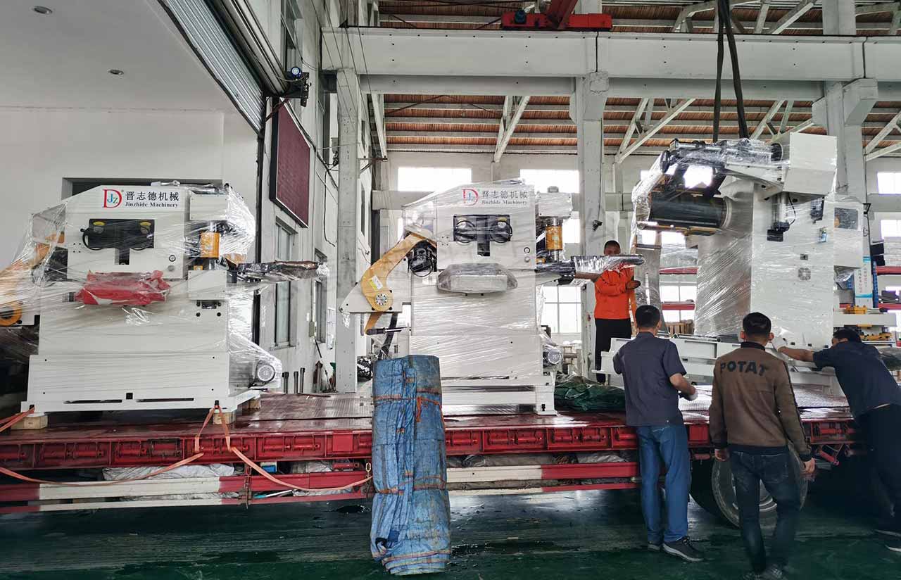 三合一送料機(jī)出貨江蘇 三合一送料機(jī)出貨江蘇