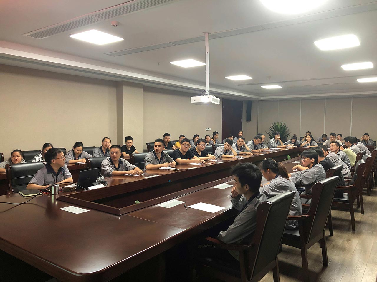 江蘇工廠入職培訓(xùn) 江蘇工廠入職培訓(xùn)