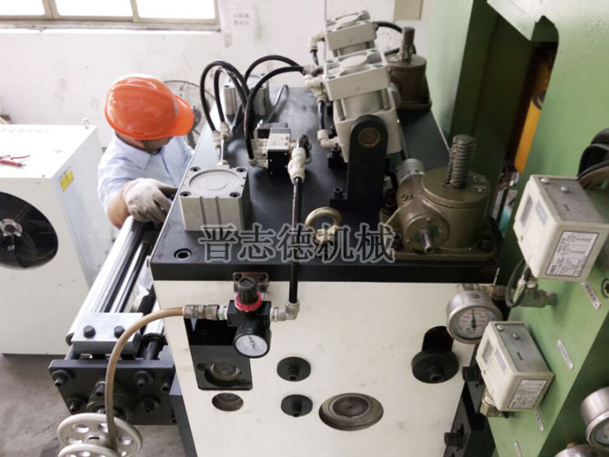 厚板高速NC送料機(jī)使用 厚板高速NC送料機(jī)使用