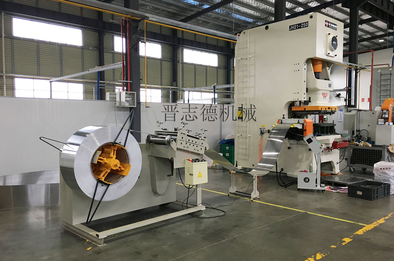 韓國客戶選購二合一整平機(jī),韓國卡戶購買NC送料機(jī) 韓國客戶選購二合一整平機(jī),韓國卡戶購買NC送料機(jī)