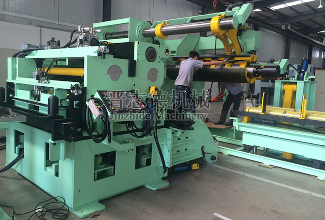 沖床送料機精工生產(chǎn)