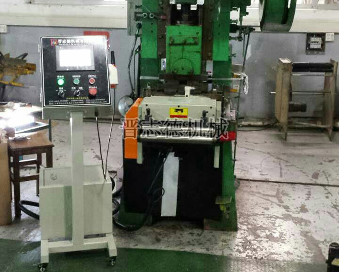 機(jī)械式NC送料機(jī) 機(jī)械式NC送料機(jī)