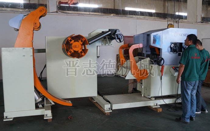 三合一送料機空轉(zhuǎn)試運行