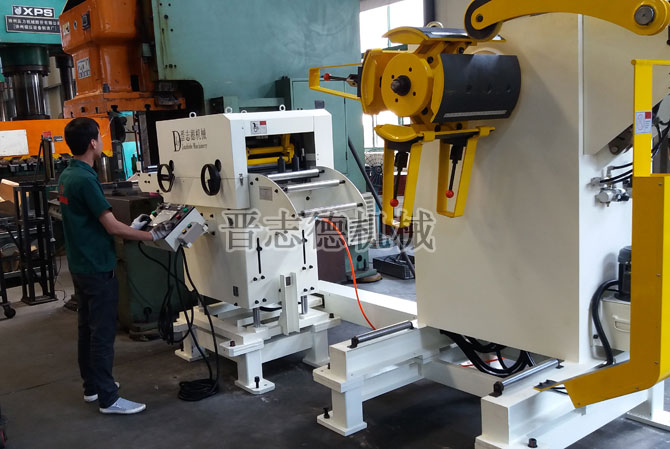 送料機(jī)試機(jī),送料機(jī)使用 送料機(jī)試機(jī),送料機(jī)使用