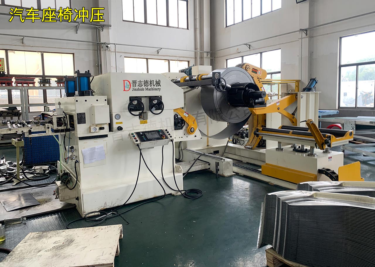 沖壓三合一送料機(jī)出口俄羅斯 沖壓三合一送料機(jī)出口俄羅斯