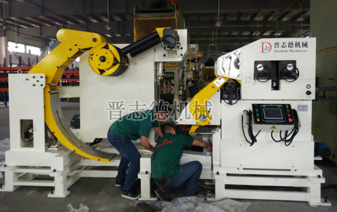 三合一送料機(jī)使用 三合一送料機(jī)使用