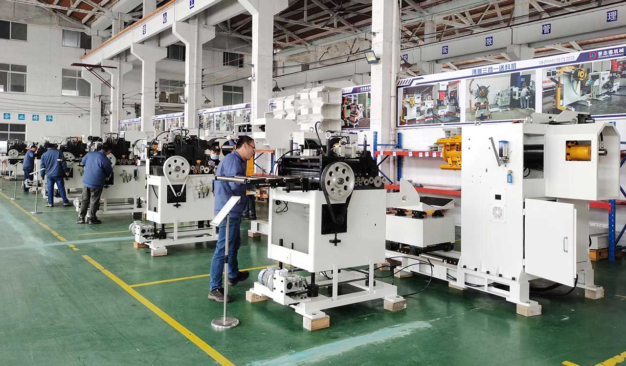 三合一送料機清明裝配 三合一送料機清明裝配