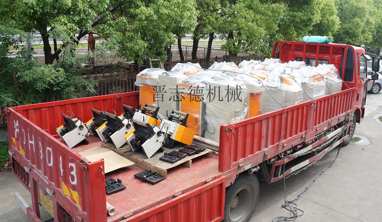 NC伺服送料機(jī)出貨 NC伺服送料機(jī)出貨