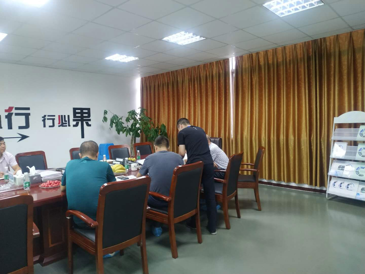 臺州沖床送料機 臺州沖床送料機