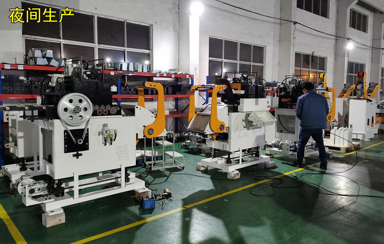 厚板三合一送料機(jī)組裝 厚板三合一送料機(jī)組裝