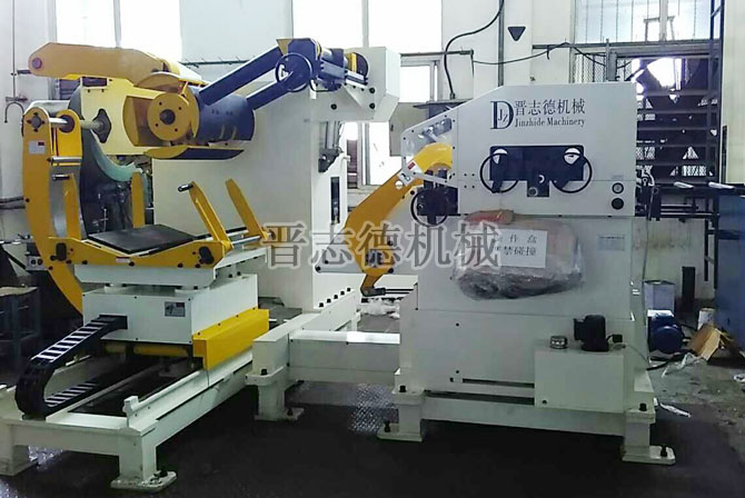 三合一送料機(jī)移裝準(zhǔn)備 三合一送料機(jī)移裝準(zhǔn)備