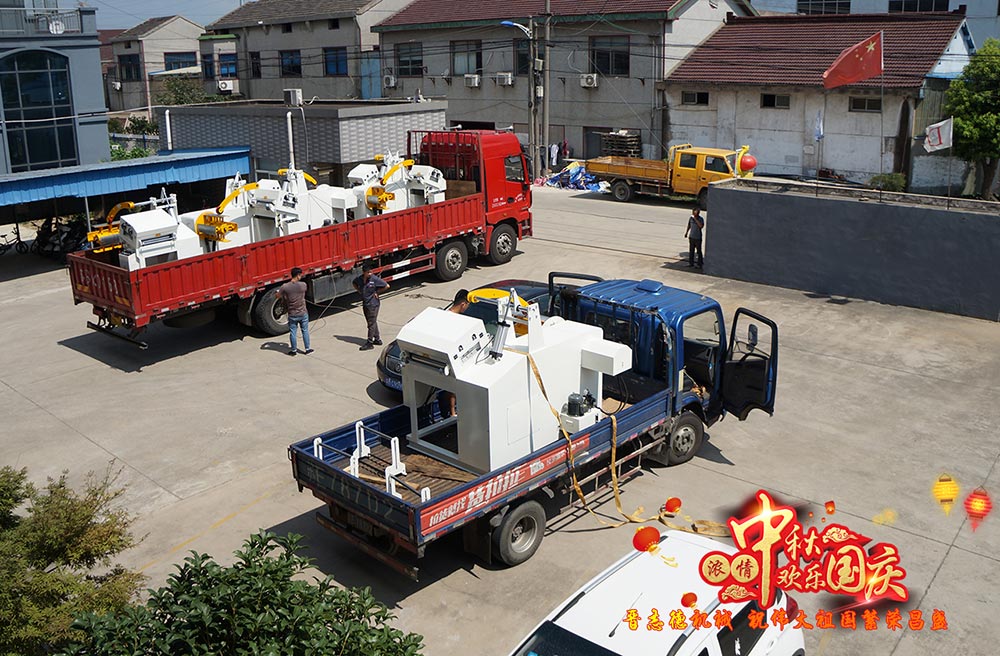 二合一料架兼整平機(jī)出貨 二合一料架兼整平機(jī)出貨