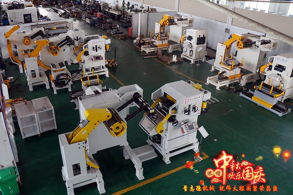 三合一送料機(jī)生產(chǎn)車間 三合一送料機(jī)生產(chǎn)車間