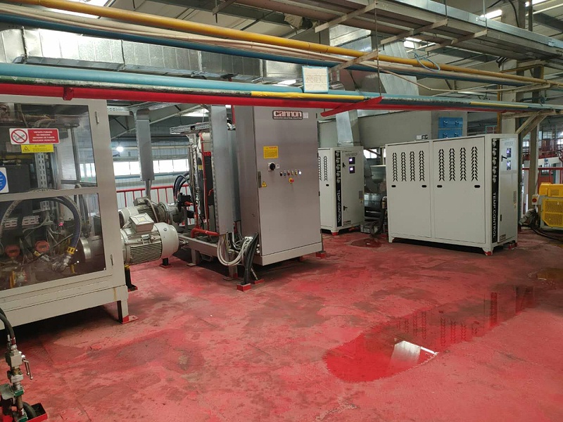 冰箱行業(yè)聚氨酯發(fā)泡為什們選用恒溫機(jī)冷熱一體機(jī) ？